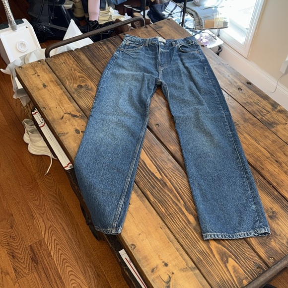Reformation Abby High Rise Straight Jeans. Size 27. Like new. - Picture 2 of 9